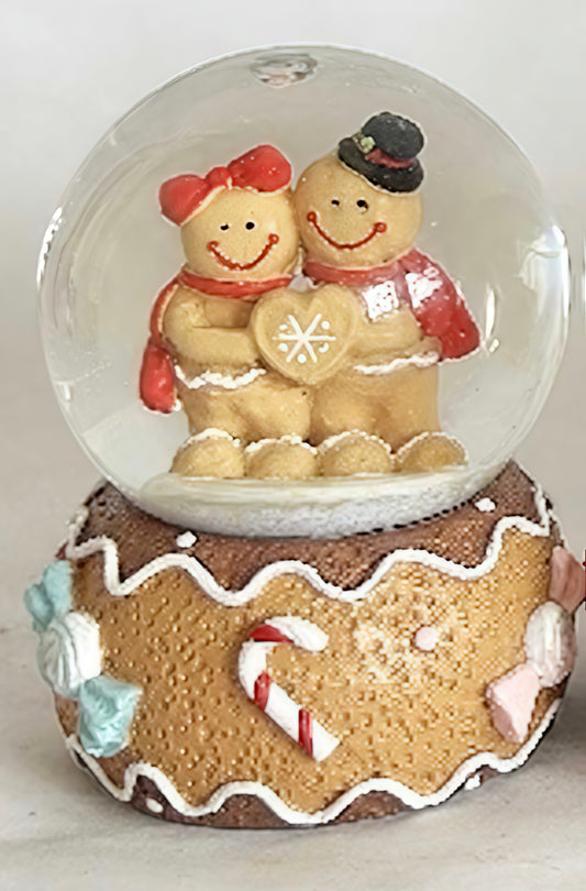 Gingerbread Couple Snow Globe with Festive Cookie Base