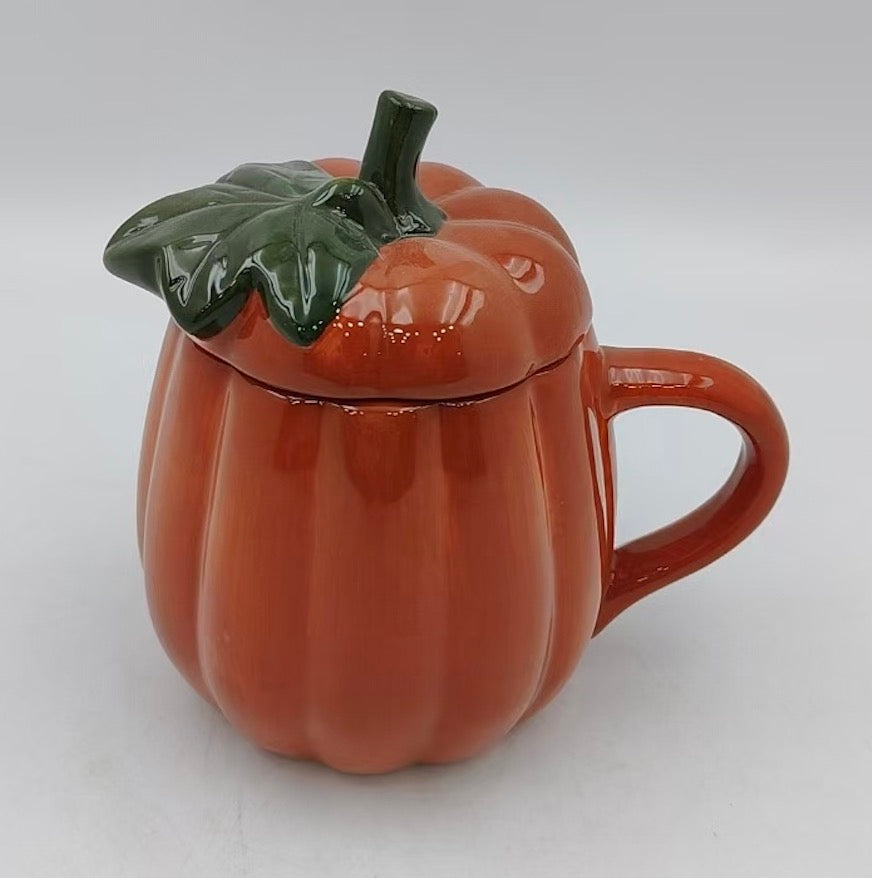 Harvest Pumpkin Mug with Leaf Lid