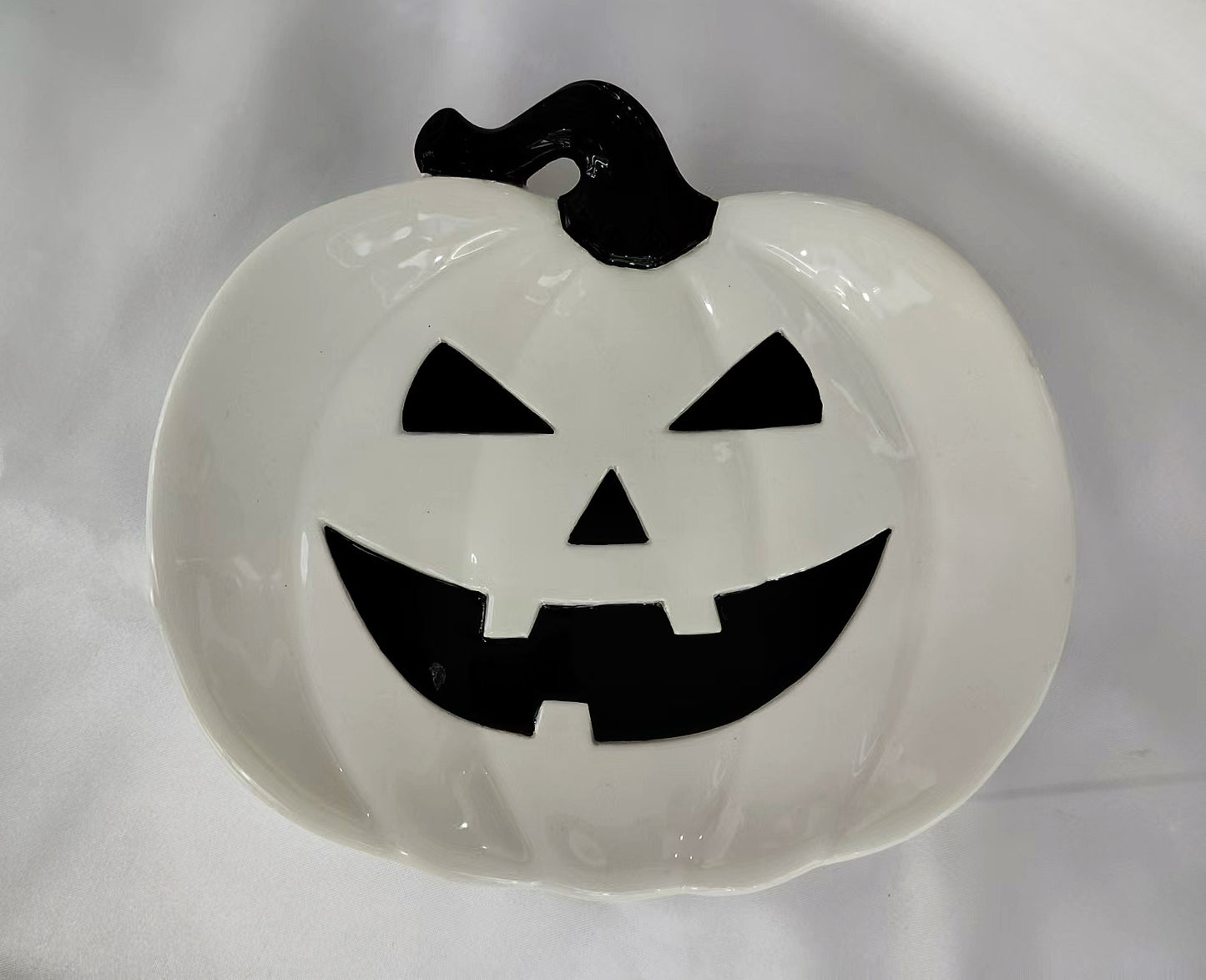 Classic Jack-O’-Lantern Ceramic Plates