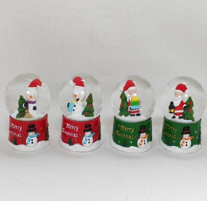 Winter Wonderland Christmas Snow Globe